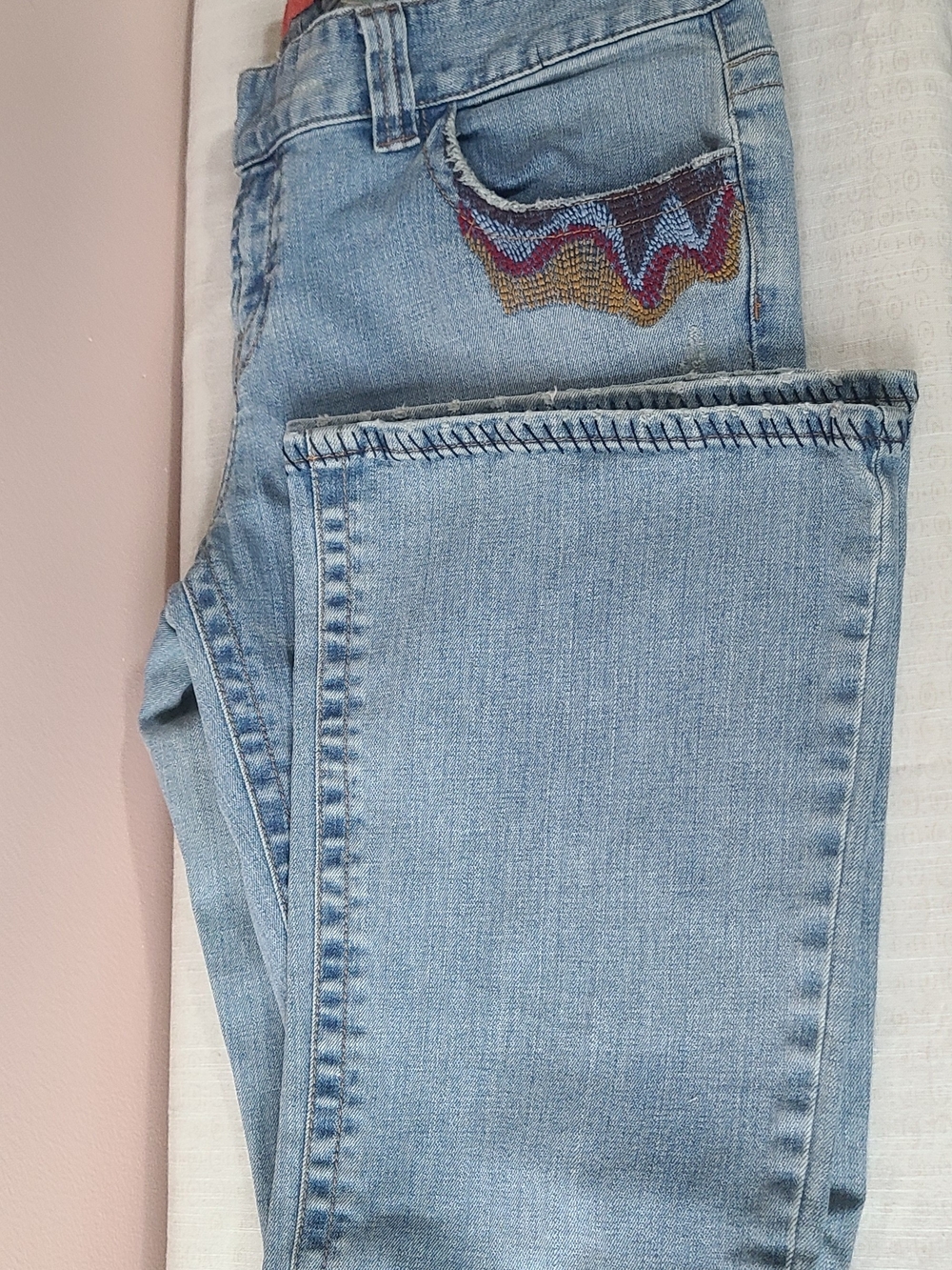 CALVIN KLEIN VINTAGE Light Wash Embroidered Boot Cut Women’s Jeans
